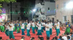 பாண்டிய மண்டலத்தில் அரங்கேற்றிய வள்ளி கும்மியாட்டம்