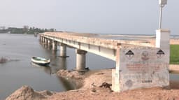 அழகாக மிளிரப்போகும் சென்னை பாலங்கள்..!!