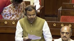 2024-25 நிதியாண்டில் 465 சோதனைகள் நடத்தி ரூ.30,444 கோடி கறுப்புப் பணத்தை  கண்டுபிடித்தது வருமான வரித் துறை -  நிதித்துறை இணையமைச்சர்